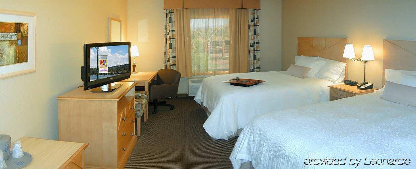 Hampton Inn & Suites Highland Сан-Бернардіно Екстер'єр фото